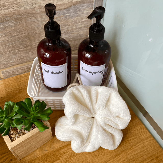 La fleur de douche Blanche